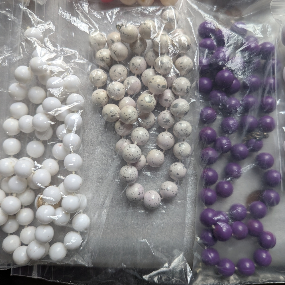 Colorful Bead Collection for Crafting - Picture 13 of 15